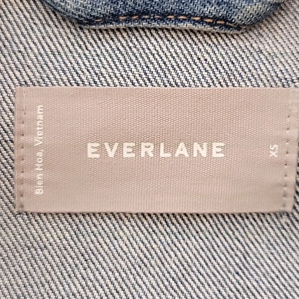 Everlane Light Blue Denim Jacket - Picture 4 of 4